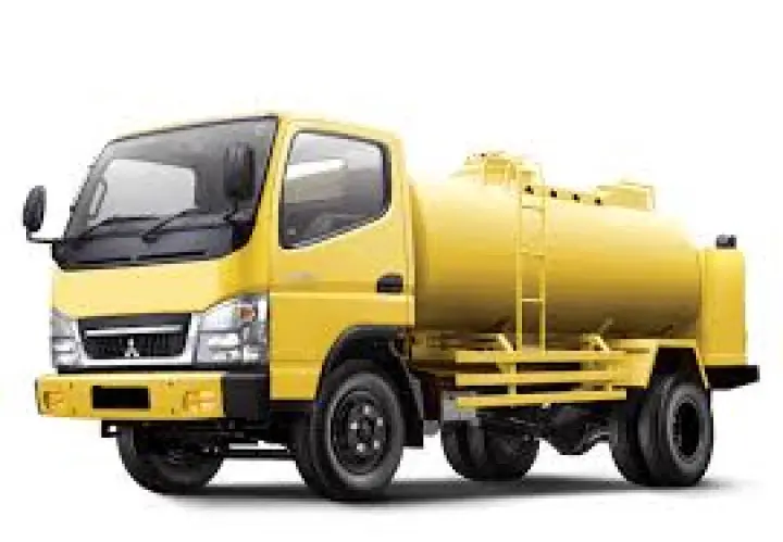 SEDOT WC SAMPAI HABIS di Karangasem